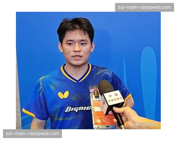 林诗栋-黄友政3-1周哲宇-蔡劭恒：让一追三逆转东道主，国乒男双晋级八强