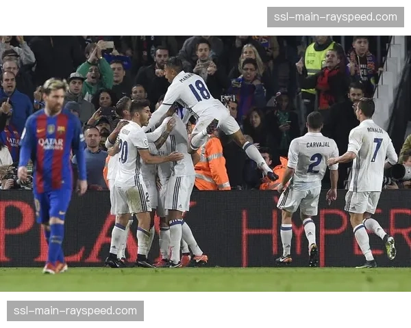 欧足联讨论新规:或将进一步严格界定“主动救险”与“危险动作”的区分 欧足联讨论新规:或将进一步严格界定“主动救险”与“危险动作”的区分