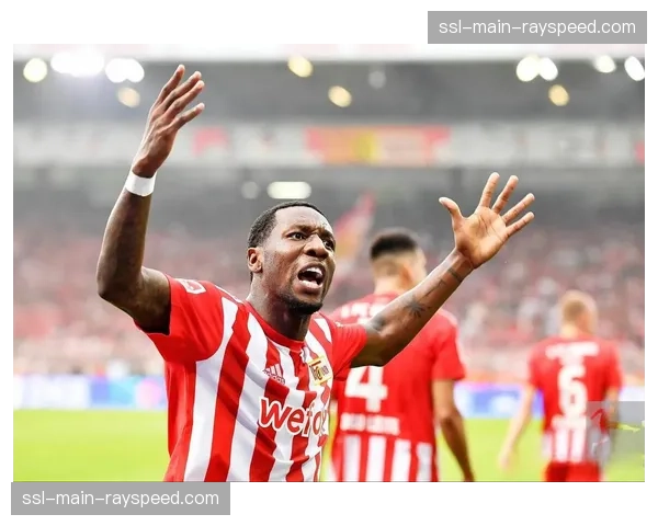 观点:德甲联赛的节奏是否正在向更快速的攻防转换演进?